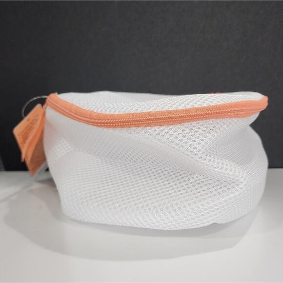 NWT Shapermint Delicate Care Mesh Bra Saver Zip-Around Pouch for Washing Machine - Picture 4 of 6